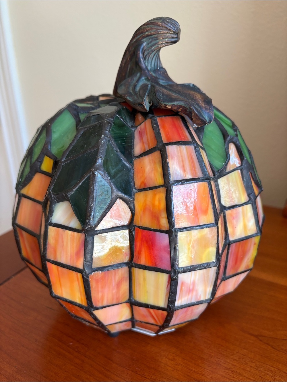 9” LIT Tiffany Style Stained Glass Pumpkin Accent Lamp Fall Autumn Farmhouse - Picture 5 of 16